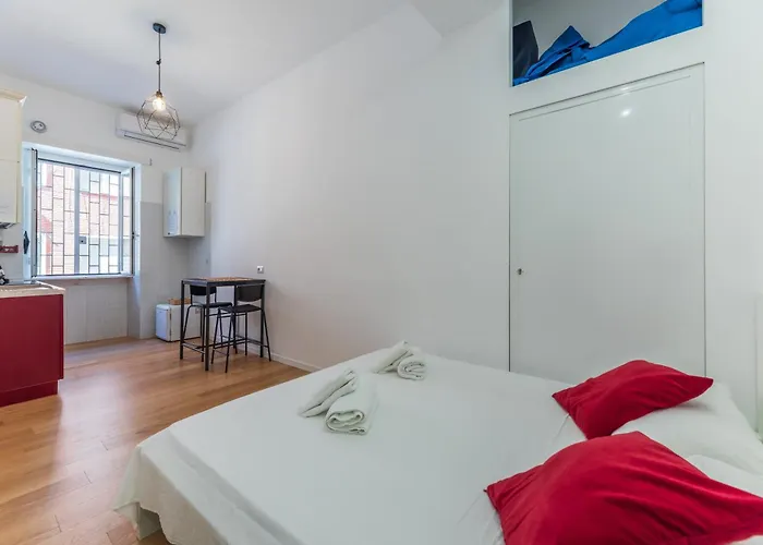 Casa Achille - Piazza Bologna *
