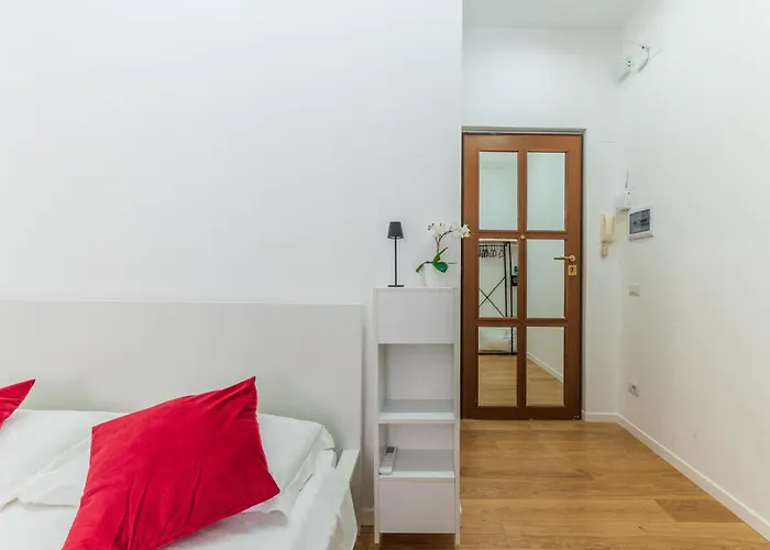Casa Achille - Piazza Bologna *